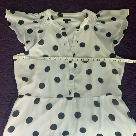 Light & Flowy Polka Dot Flutter Sleeve Dress - Picture 7 of 8